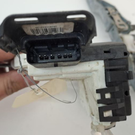 Serrure avant droit PEUGEOT PARTNER 2