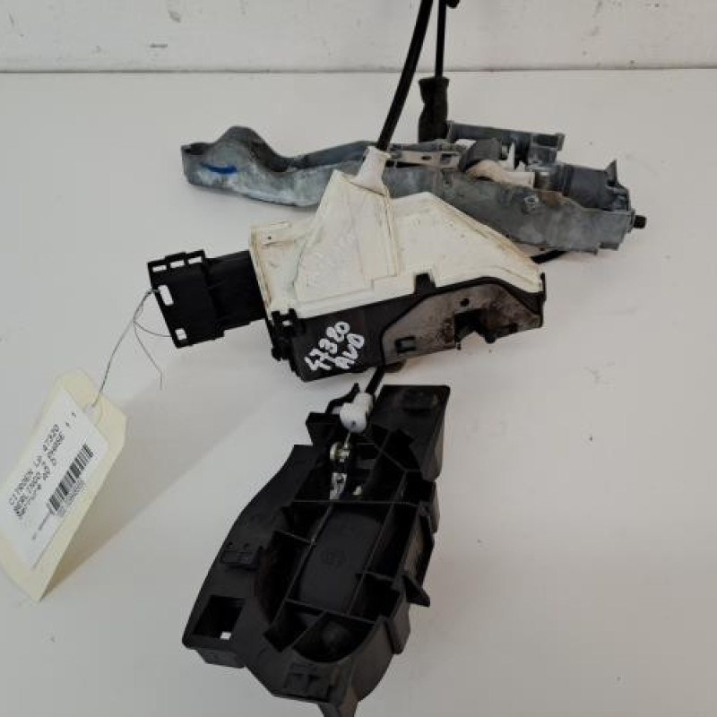 Serrure avant droit CITROEN BERLINGO 2