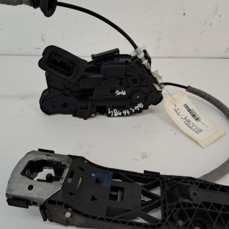 Serrure avant gauche VOLKSWAGEN POLO 5