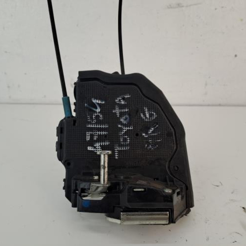 Serrure arriere gauche TOYOTA VERSO