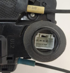 Serrure arriere gauche TOYOTA VERSO