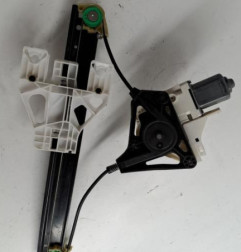 Leve vitre electrique arriere droit AUDI A1 1 Photo n°1