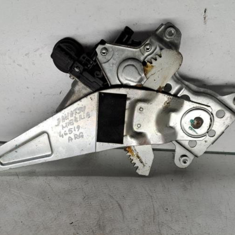 Leve vitre electrique arriere gauche DAIHATSU MATERIA