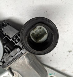 Leve vitre electrique arriere gauche DAIHATSU MATERIA Photo n°3