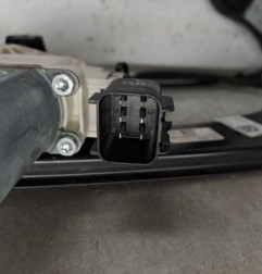 Leve vitre electrique avant droit FORD FOCUS 3 Photo n°3