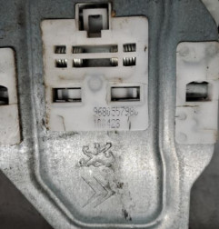 Leve vitre electrique avant gauche PEUGEOT PARTNER 2 Photo n°4