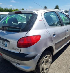 Boite de vitesses PEUGEOT 206 Photo n°4