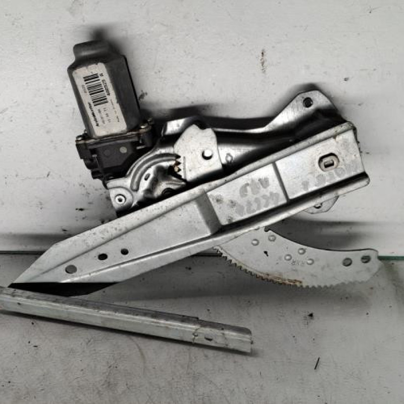 Leve vitre electrique arriere droit NISSAN NOTE 1