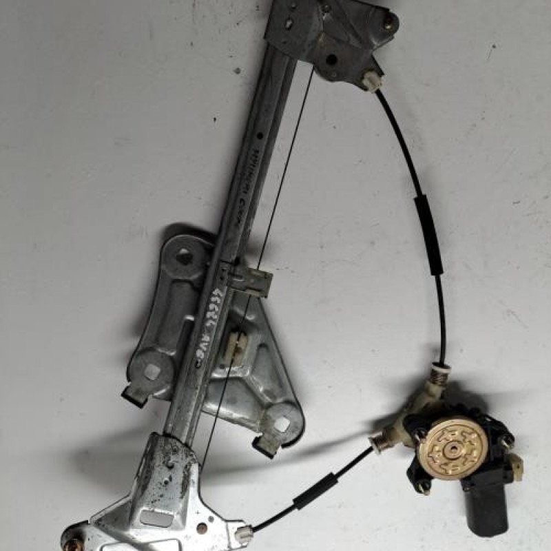 Leve vitre electrique avant gauche HYUNDAI COUPE 2