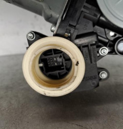 Leve vitre electrique avant droit TOYOTA VERSO Photo n°3