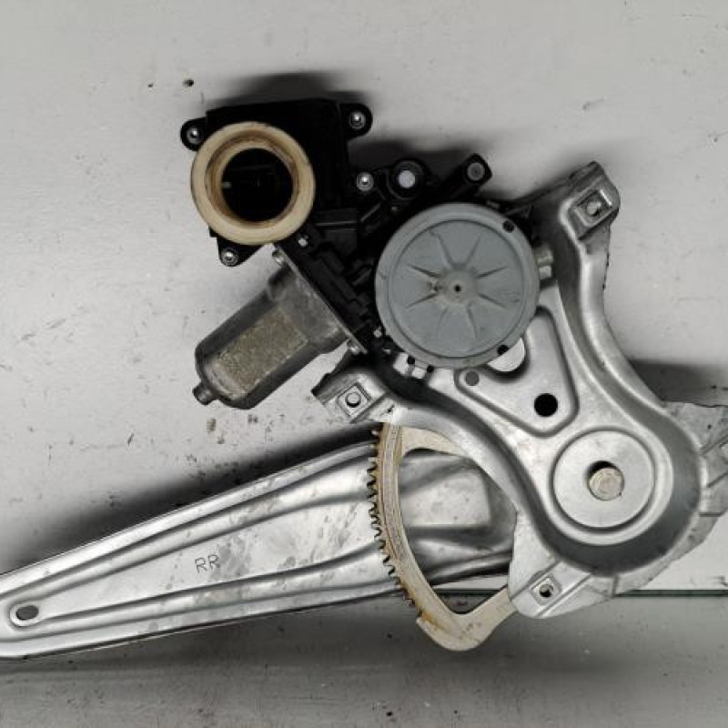 Leve vitre electrique arriere droit TOYOTA VERSO