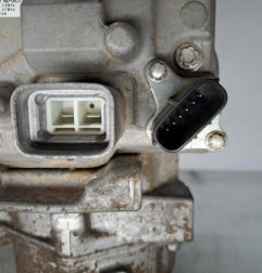 Compresseur clim TOYOTA RAV4 4 Photo n°4