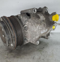 Compresseur clim FORD B-MAX Photo n°1