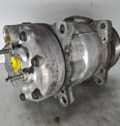 Compresseur clim CITROEN C8 Photo n°3
