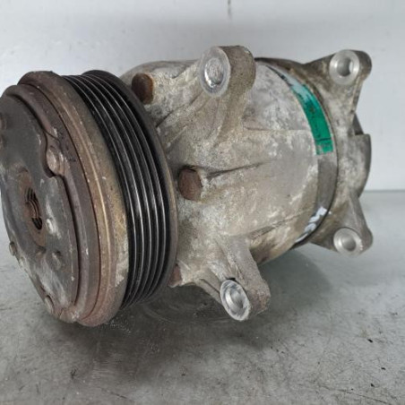 Compresseur clim PEUGEOT 406 Photo n°1