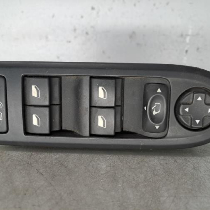 Interrupteur de leve vitre avant gauche PEUGEOT 508 1 SW