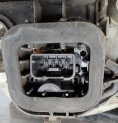 Feu arriere principal droit (feux) VOLKSWAGEN GOLF 5 Photo n°3