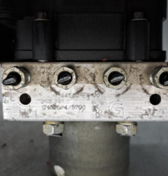 Bloc ABS (freins anti-blocage) TOYOTA C-HR 1 Photo n°4