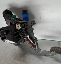 Pedale d'embrayage NISSAN NV300