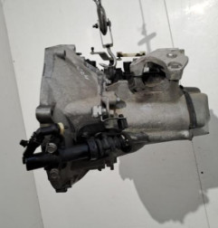 Boite de vitesses PEUGEOT 208 1 Photo n°1