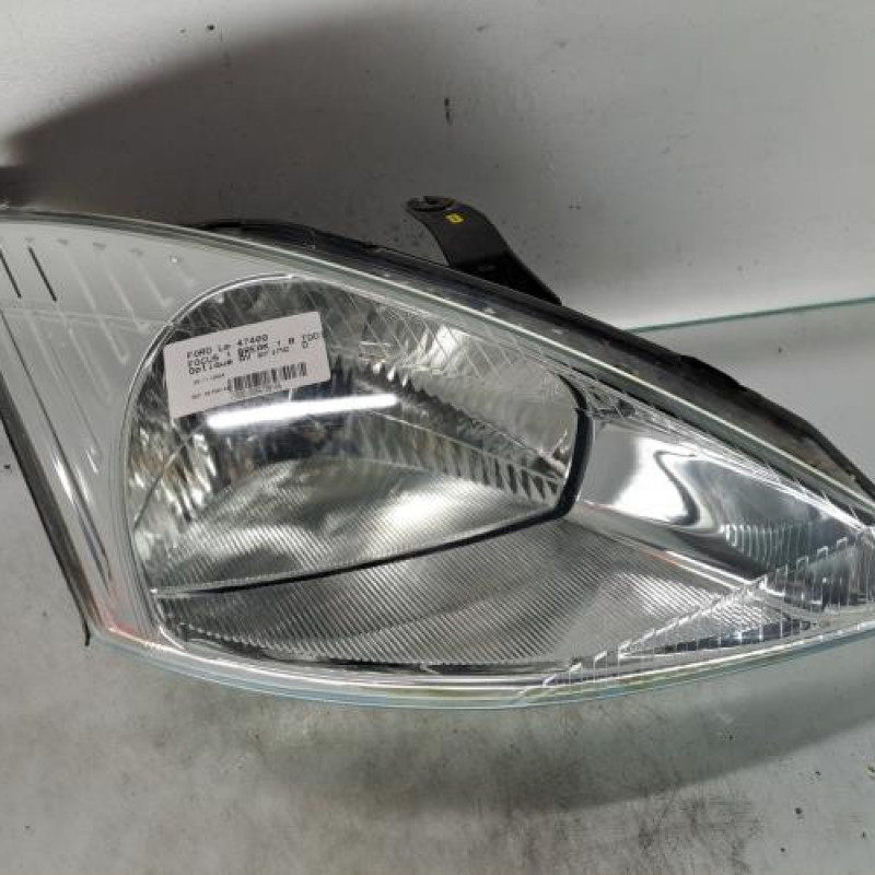 Optique avant principal droit (feux)(phare) FORD FOCUS 1