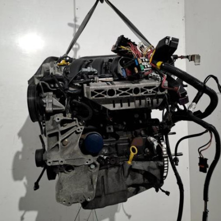 Moteur RENAULT CLIO 2 Photo n°1