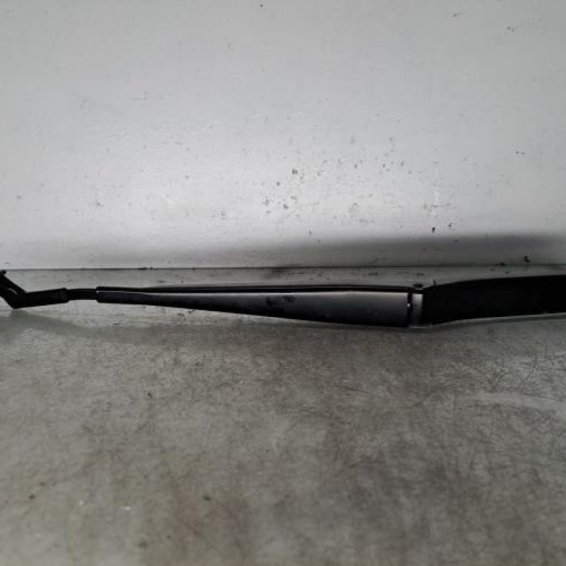 Bras essuie glace avant gauche VOLKSWAGEN BEETLE 2