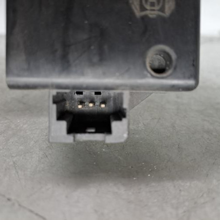 Serrure de hayon PEUGEOT 307