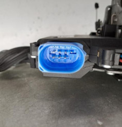 Serrure arriere gauche VOLKSWAGEN TOURAN 2 Photo n°4