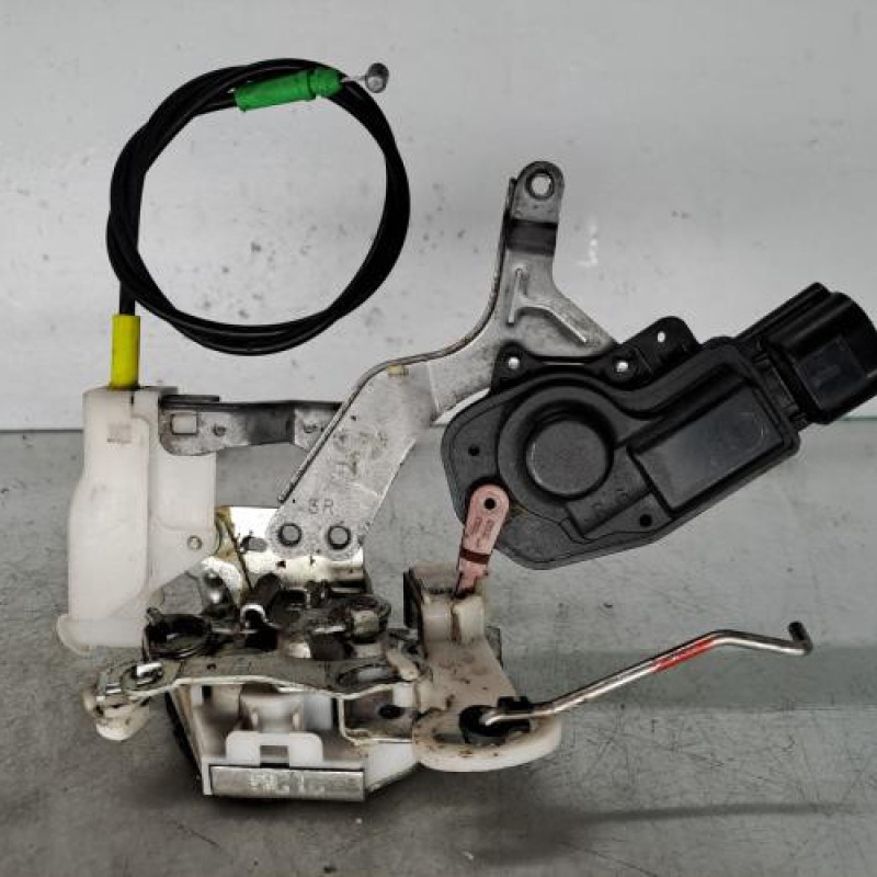 Serrure avant droit PEUGEOT 107