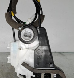 Serrure arriere droit TOYOTA YARIS 4 Photo n°4