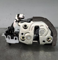 Serrure arriere gauche TOYOTA YARIS 4