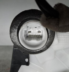 Serrure avant gauche TOYOTA YARIS 4 Photo n°4