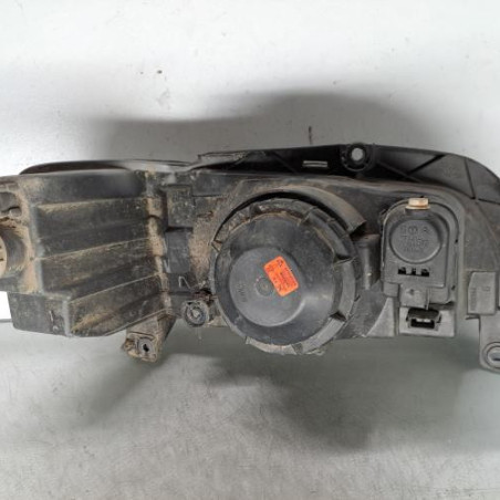 Optique avant principal gauche (feux)(phare) PEUGEOT 106