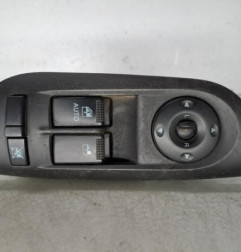 Interrupteur de leve vitre avant gauche HYUNDAI COUPE 2 Photo n°1