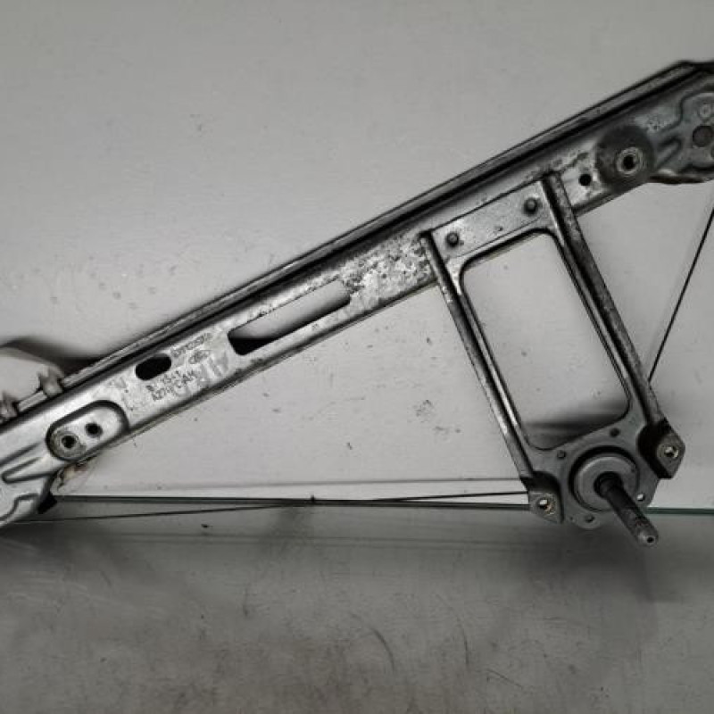 Leve vitre mecanique arriere droit FORD FOCUS 1