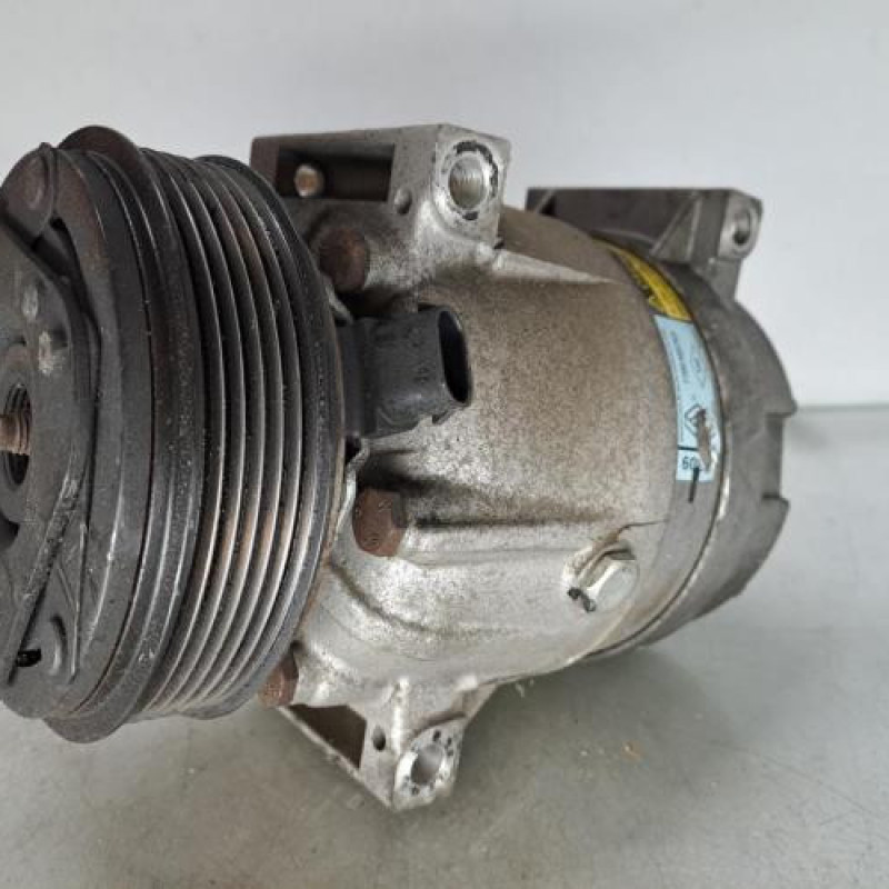Compresseur clim RENAULT SCENIC 1