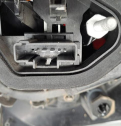 Feu arriere principal droit (feux) PEUGEOT 208 1 Photo n°4