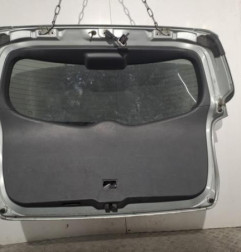 Malle/Hayon arriere TOYOTA VERSO Photo n°3