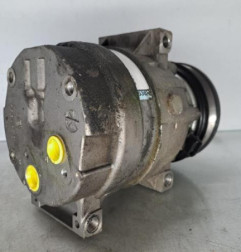 Compresseur clim RENAULT MEGANE 1