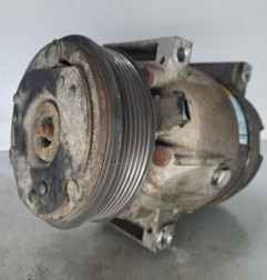 Compresseur clim RENAULT SCENIC 1 Photo n°1