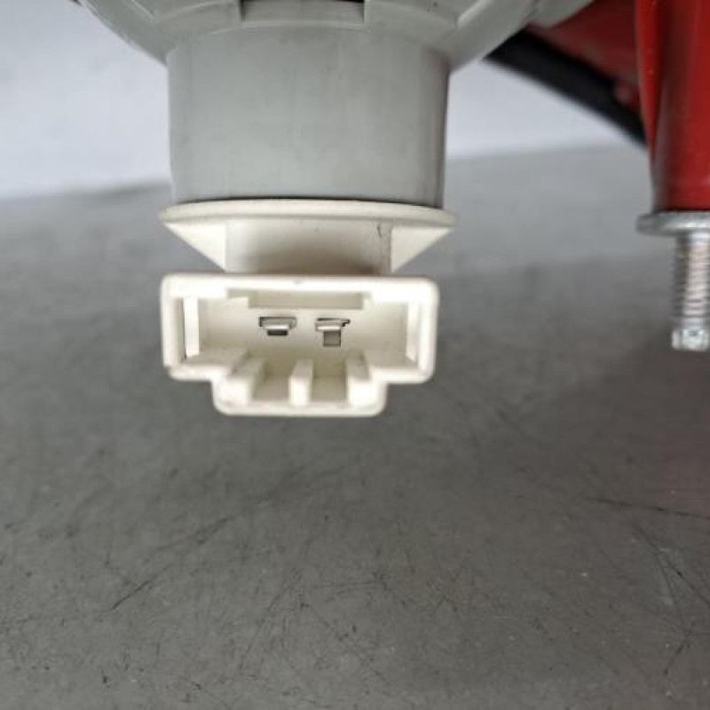 Feu arriere secondaire gauche (feux) VOLKSWAGEN GOLF 5