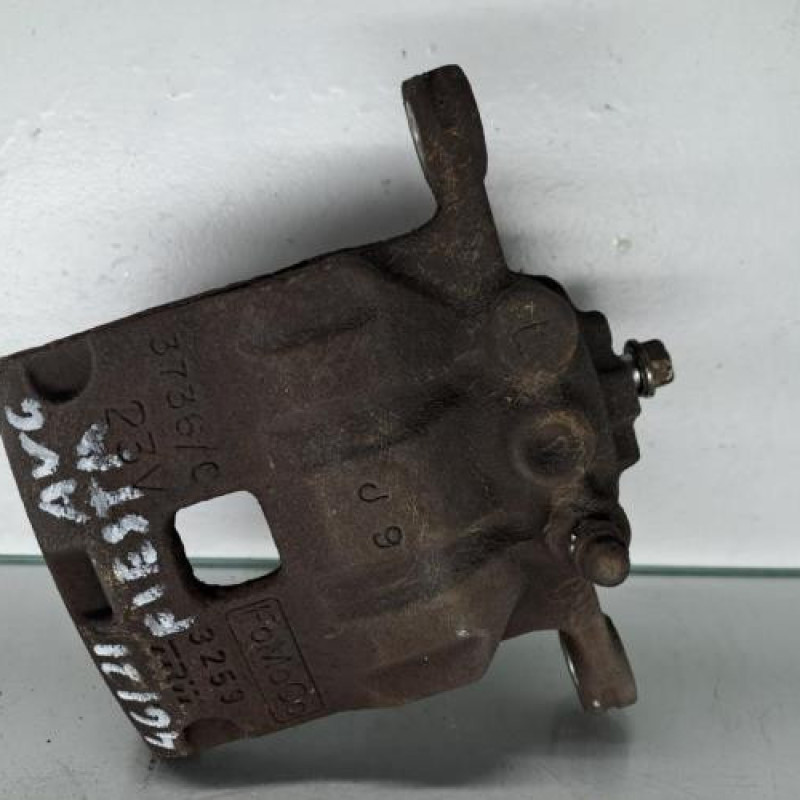 Etrier avant gauche (freinage) FORD FIESTA 6