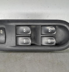 Interrupteur de leve vitre avant gauche RENAULT CLIO 3 Photo n°1