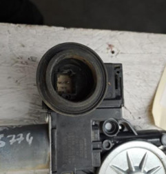 Leve vitre electrique avant gauche TOYOTA RAV4 4 Photo n°1