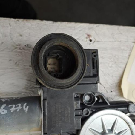 Leve vitre electrique avant gauche TOYOTA RAV4 4 Photo n°1