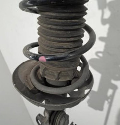 Amortisseur avant droit TOYOTA YARIS 4 Photo n°1