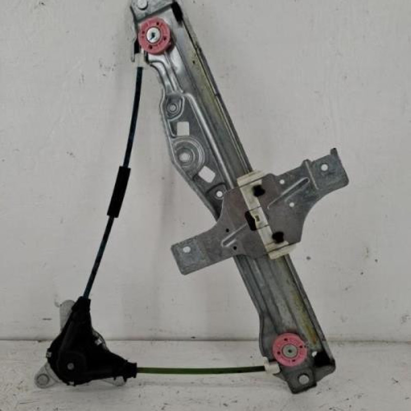 Leve vitre mecanique arriere gauche PEUGEOT 208 1