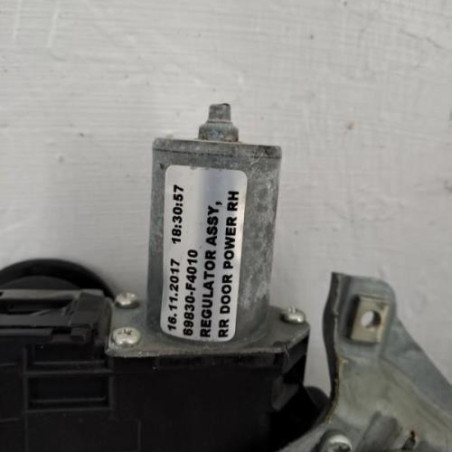 Leve vitre electrique arriere droit TOYOTA C-HR 1 Photo n°1