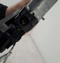 Leve vitre electrique avant droit PEUGEOT 108